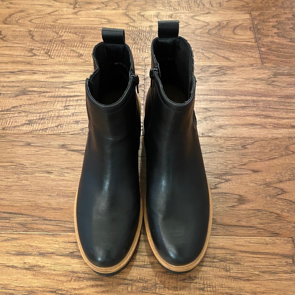MIA Ankle Boots Women 8.5 Black Lug Sole Platform Chelsea Zip Up Pull On